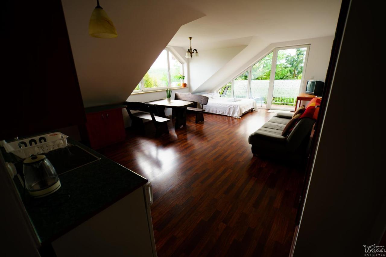 Isaan Ostrzyce Guest House Екстер'єр фото