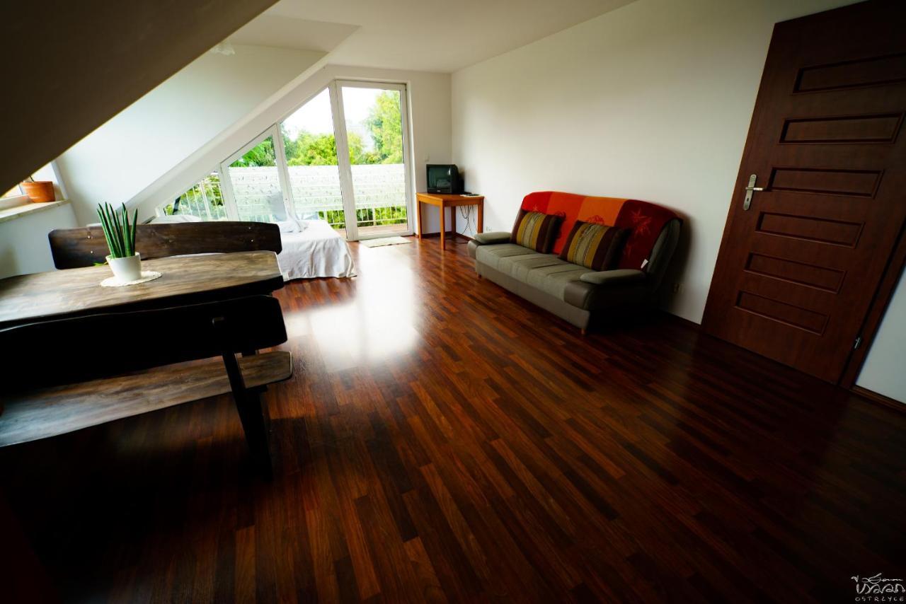 Isaan Ostrzyce Guest House Екстер'єр фото