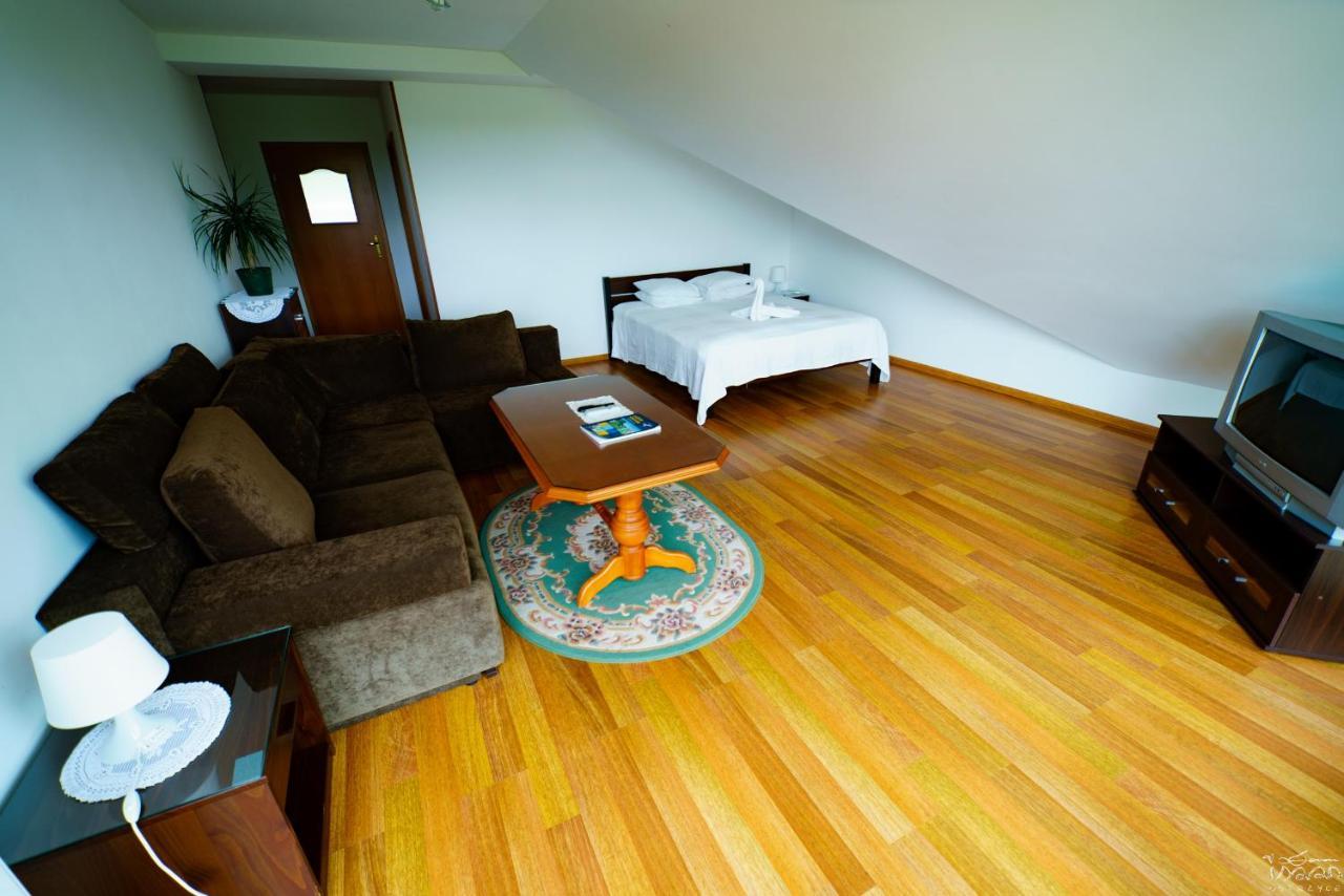Isaan Ostrzyce Guest House Екстер'єр фото