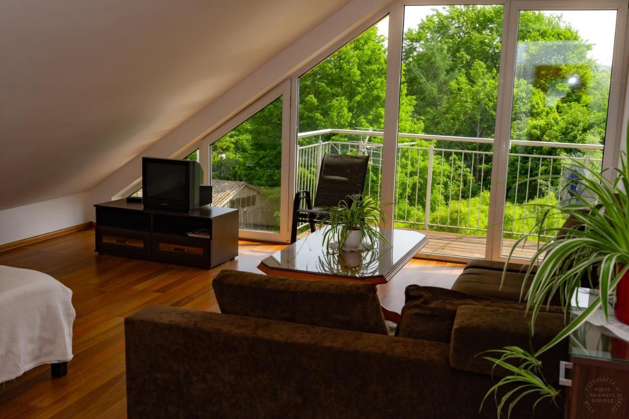 Isaan Ostrzyce Guest House Екстер'єр фото