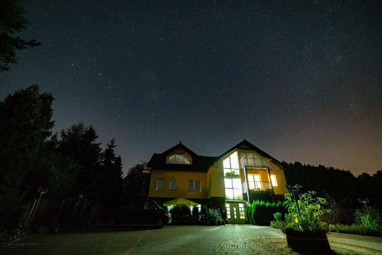 Isaan Ostrzyce Guest House Екстер'єр фото